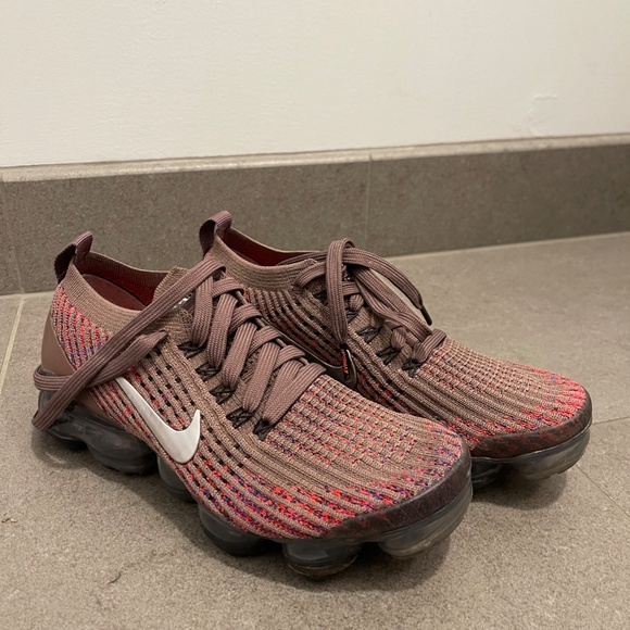 Women's Air Vapormax Flynit 3' Sneakers - Picture 4 of 4